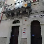 Casa Dell'aquila Barocca Daire Ragusa