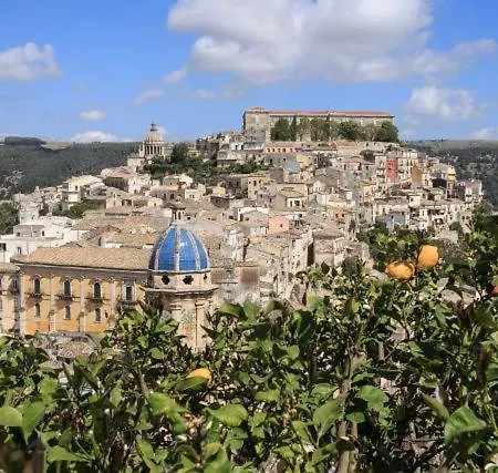 Casa Dell'aquila Barocca * Ragusa